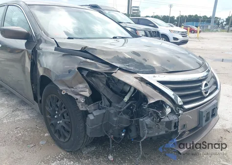 2013 Nissan Altima 2.5 S z USA, uszkodzony, nr VIN 1N4AL3AP7DN527296